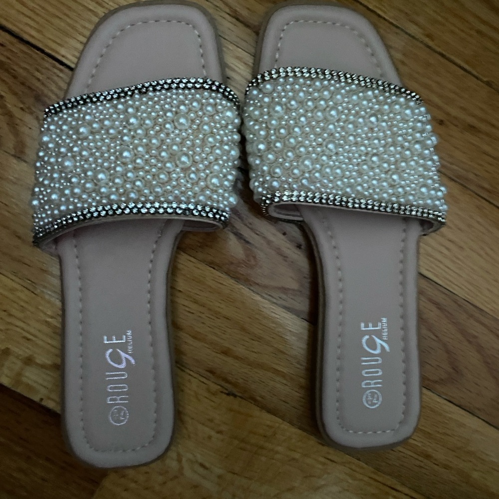 Rouge! White Beaded Embellished Women's Sandals